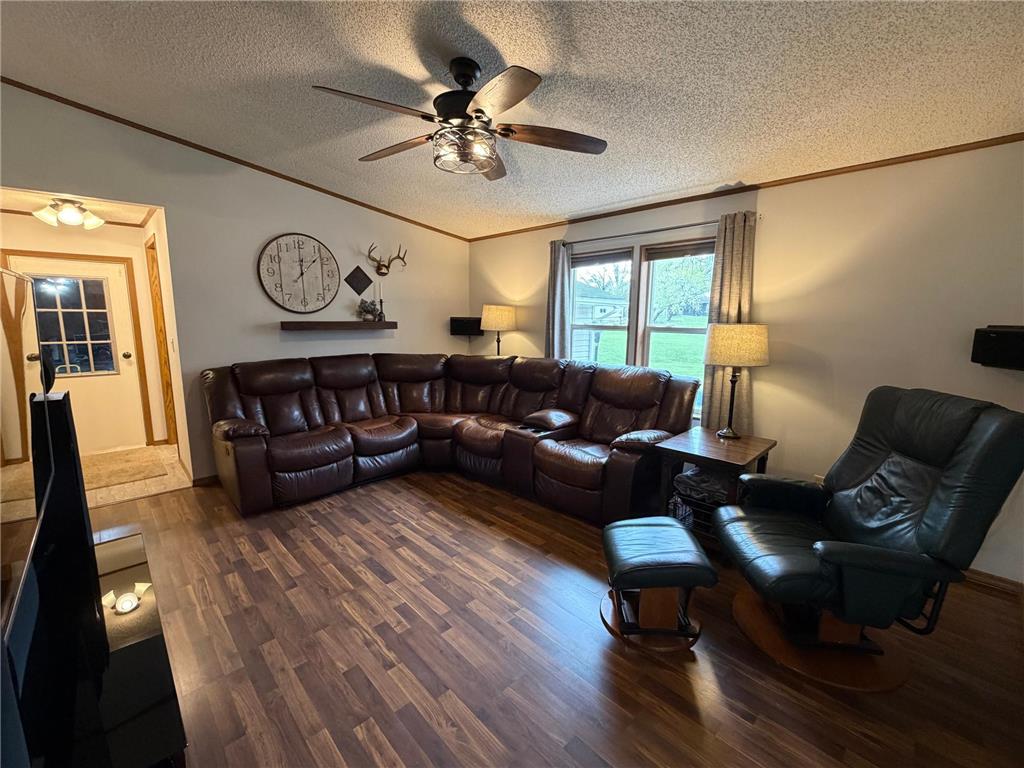 2174 66th Avenue NE Willmar MN 56201 7067450 image11