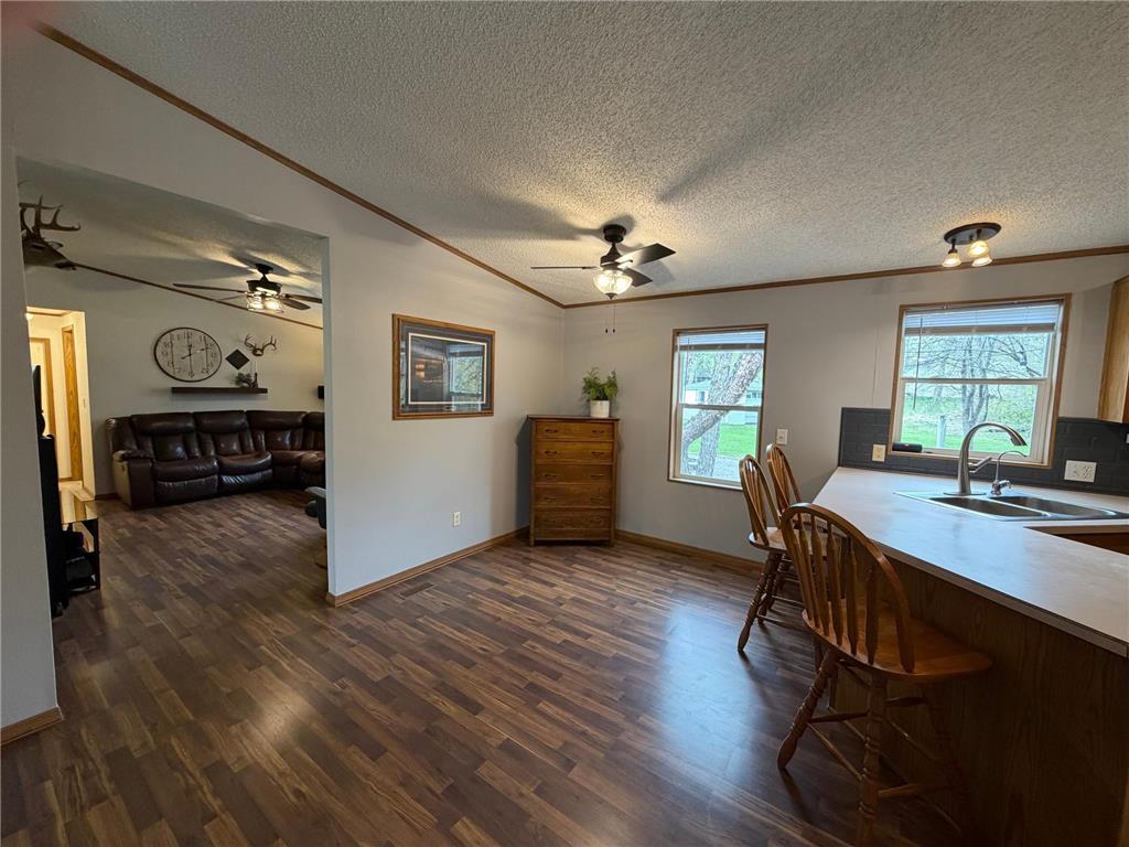 2174 66th Avenue NE Willmar MN 56201 7067450 image14
