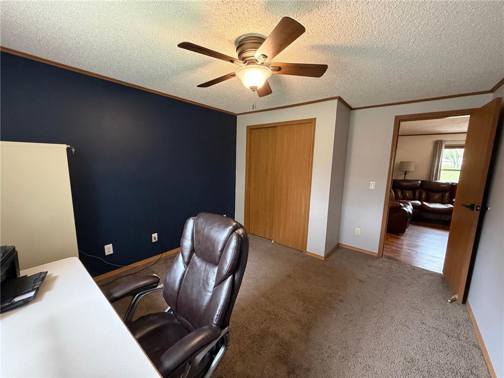 2174 66th Avenue NE Willmar MN 56201 7067450 image30
