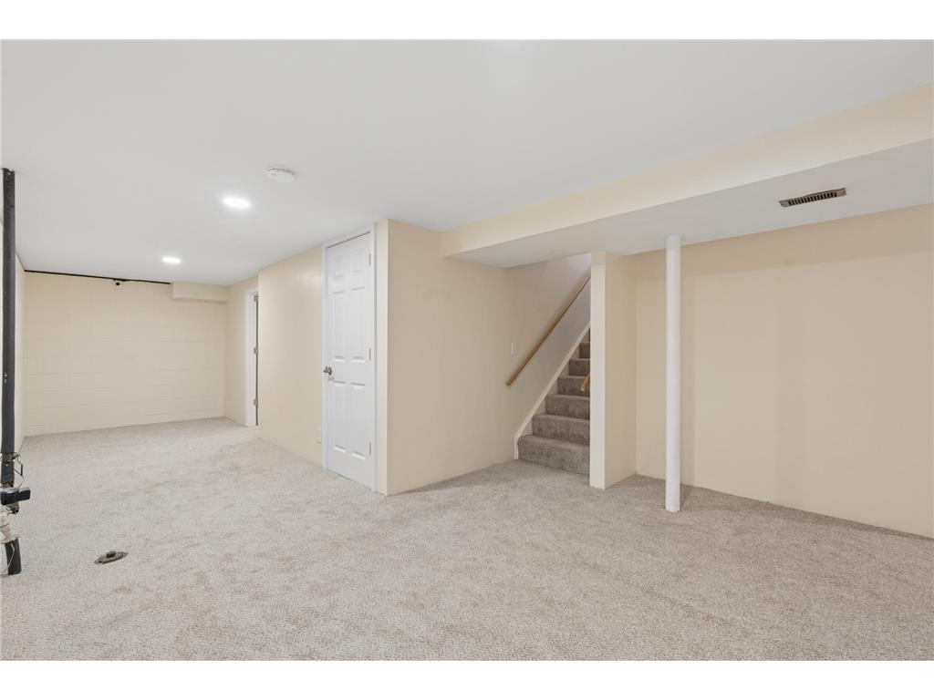 2174 County Road F E White Bear Lake MN 55110 7023135 image18