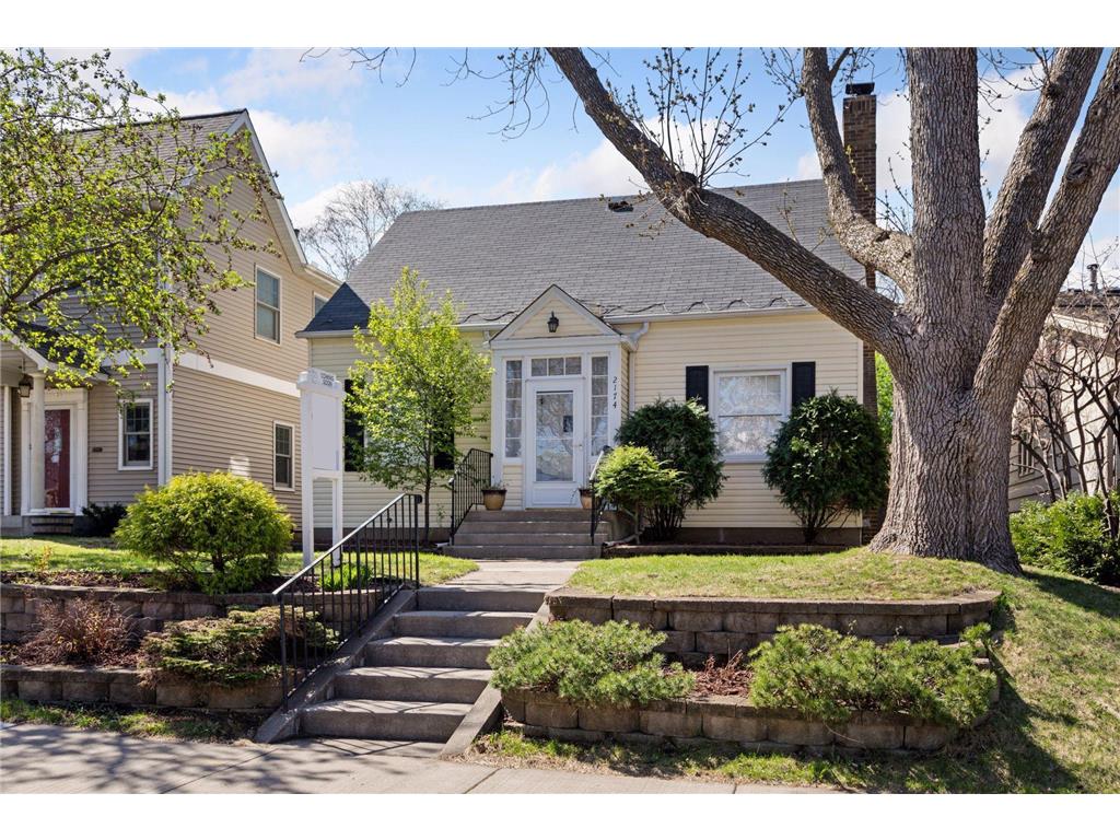 2174 Eleanor Avenue, Saint Paul, MN, 55116 | MLS: 6704285 | Edina Realty