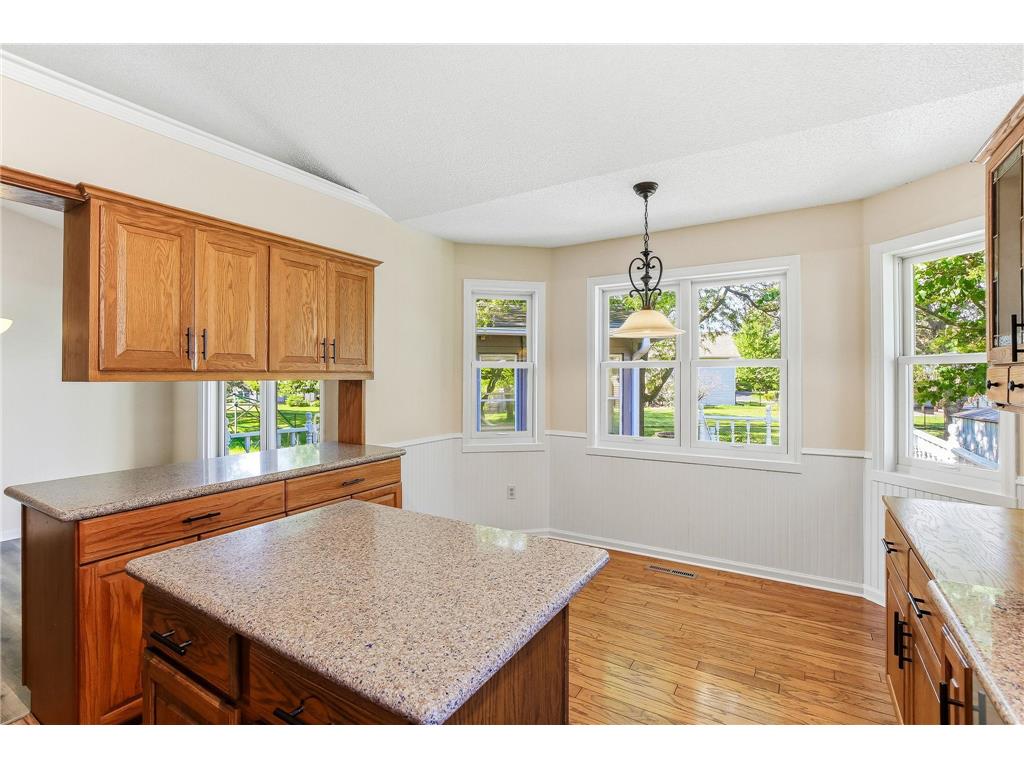 2176 Leyland Alcove Woodbury MN 55125 7086424 image10