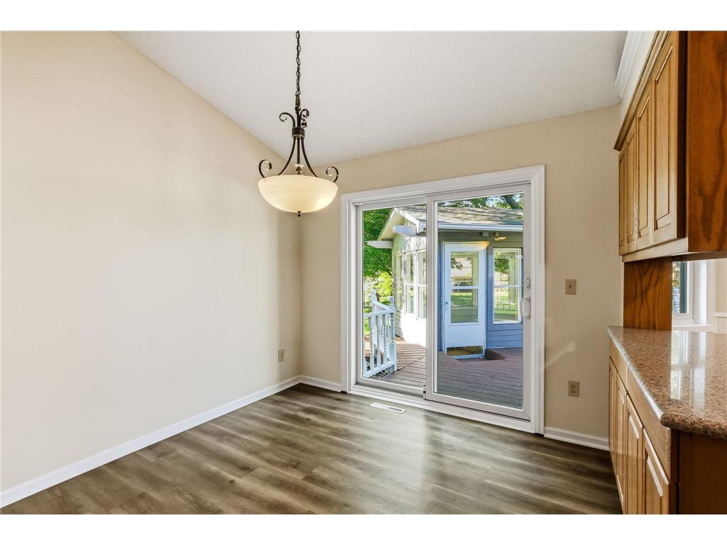 2176 Leyland Alcove Woodbury MN 55125 7086424 image5