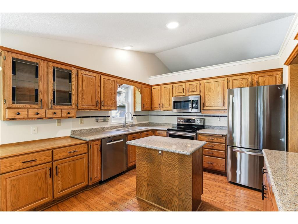 2176 Leyland Alcove Woodbury MN 55125 7086424 image9