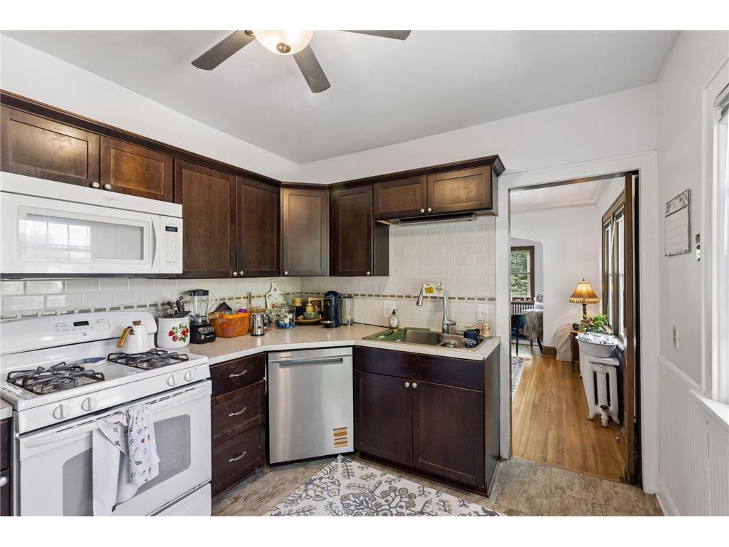 2177 Randolph Avenue Saint Paul MN 55105 7074884 image29