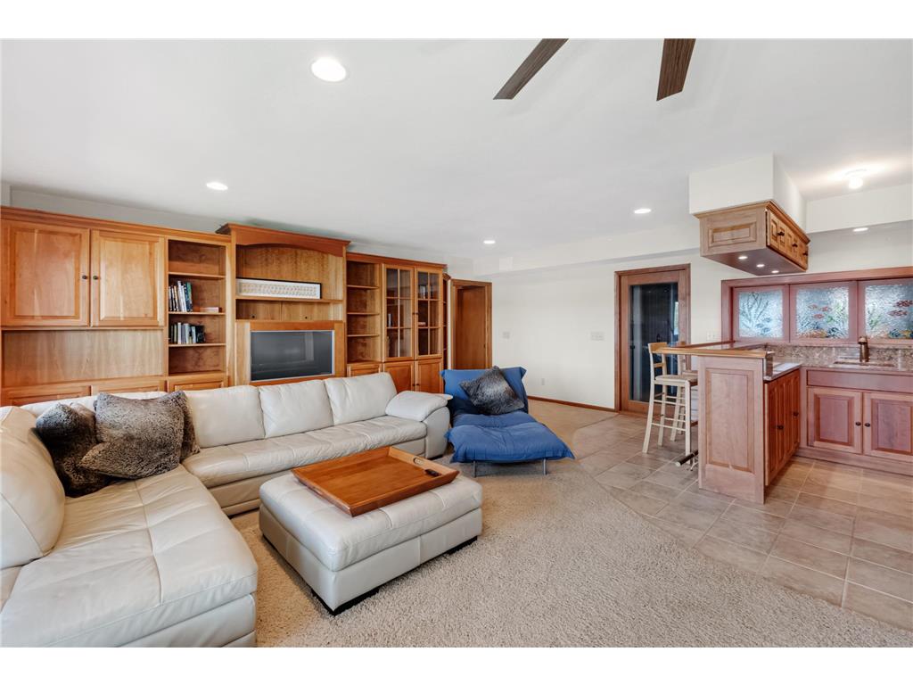 2179 River Road S, Saint Mary's Point, MN, 55043 MLS 6527804 Edina Realty