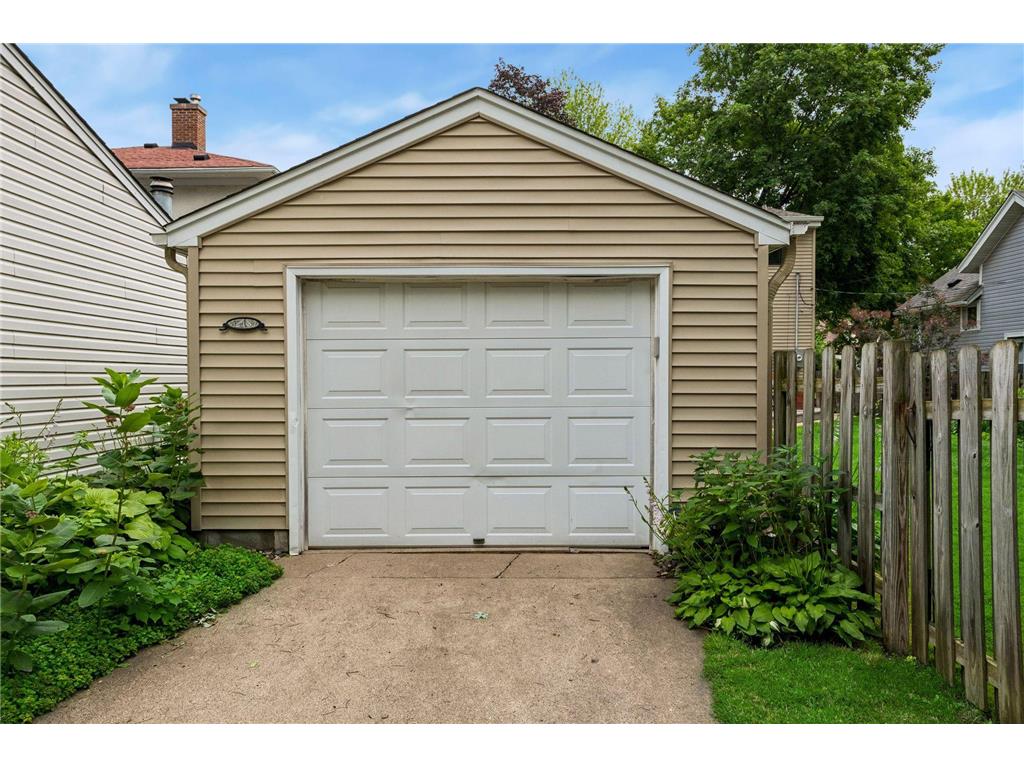 218 11th Avenue N Hopkins MN 55343 6826562 image38