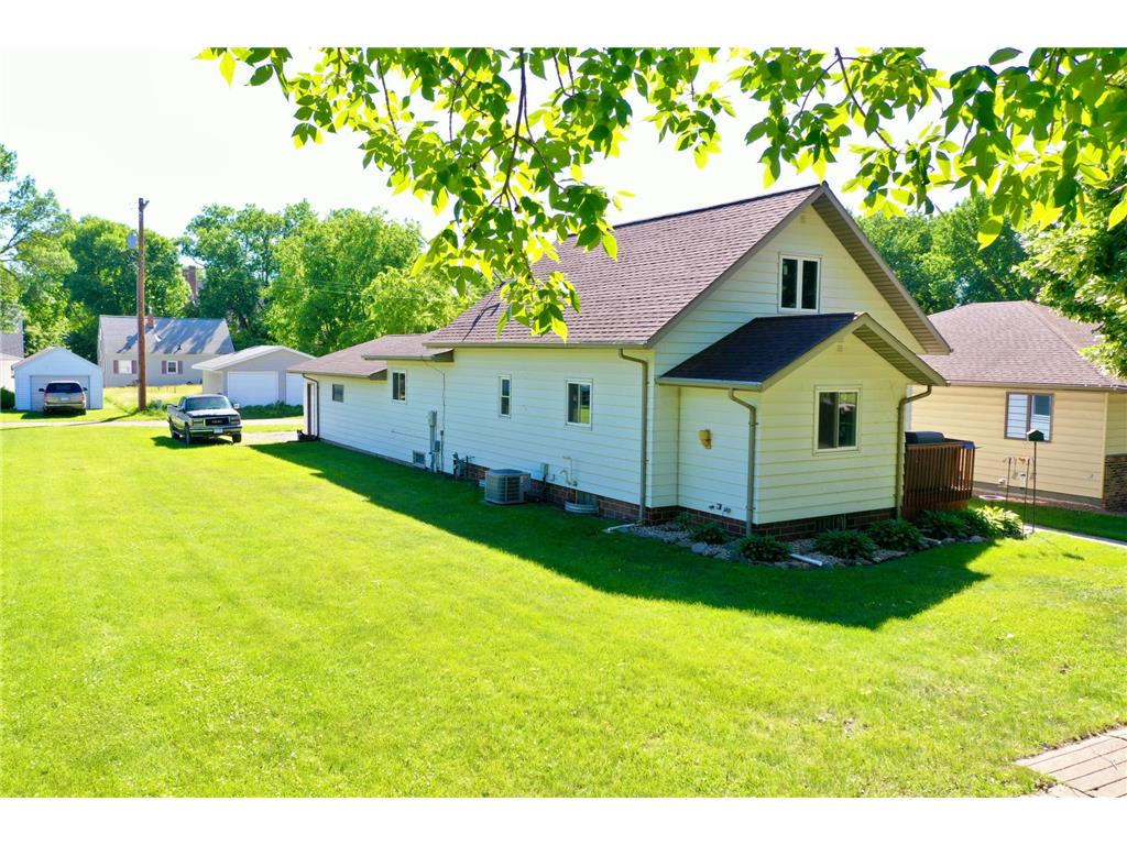 218 1st Street NE Clara City MN 56222 7094466 image29
