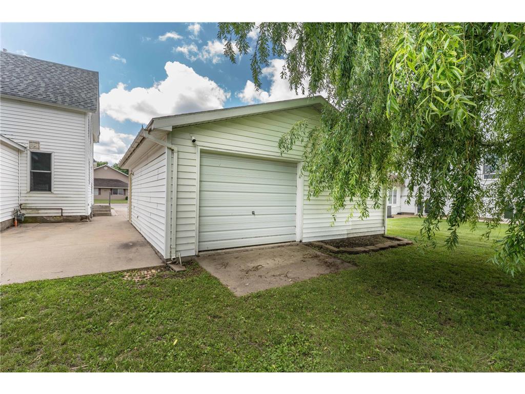 218 E Main Street Cyrus MN 56323 6746880 image11