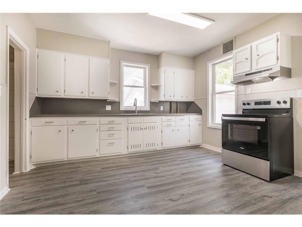 218 E Main Street Cyrus MN 56323 6746880 image18