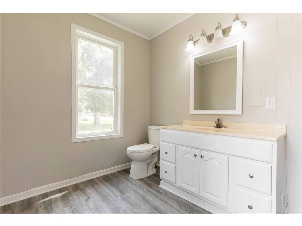 218 E Main Street Cyrus MN 56323 6746880 image37