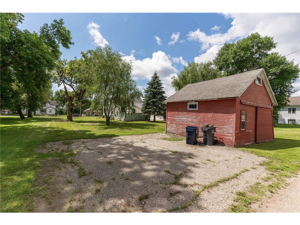 218 E Main Street Cyrus MN 56323 6746880 image7