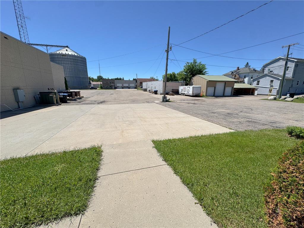 218 E Washington Avenue Fergus Falls MN 56537 7088592 image49