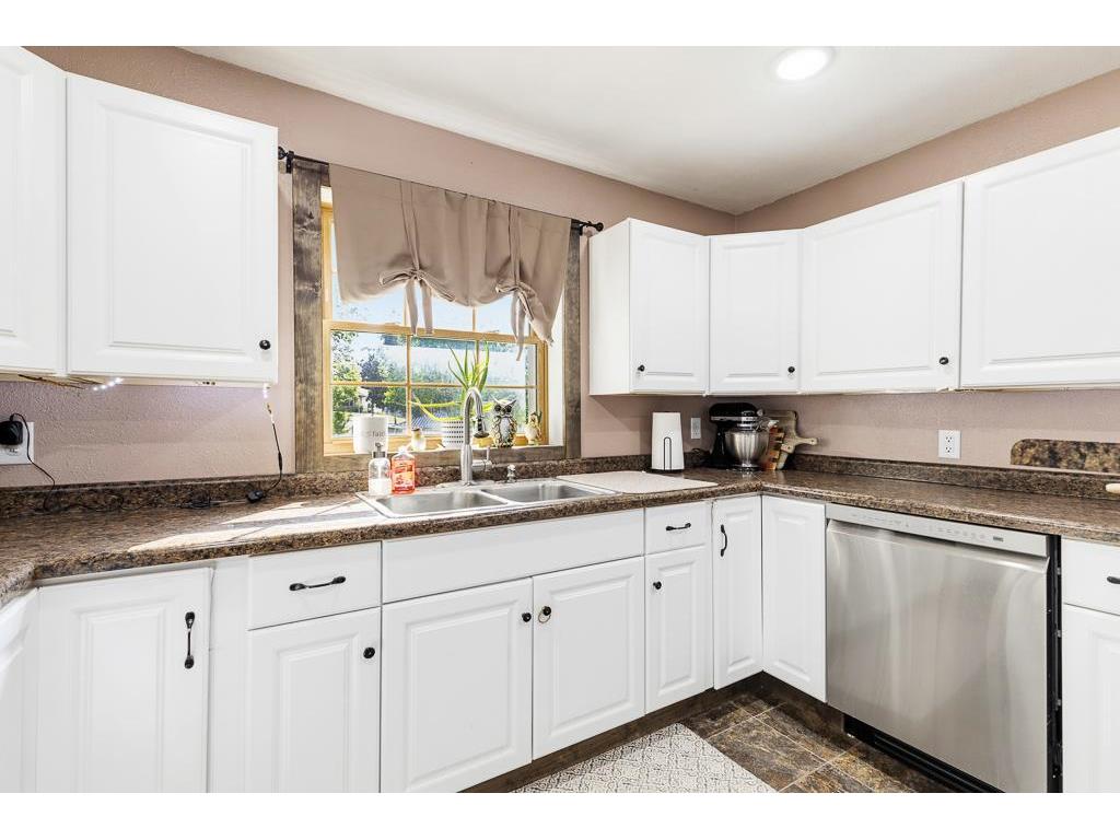 218 Grant Street S Lake Benton MN 56149 7102443 image16
