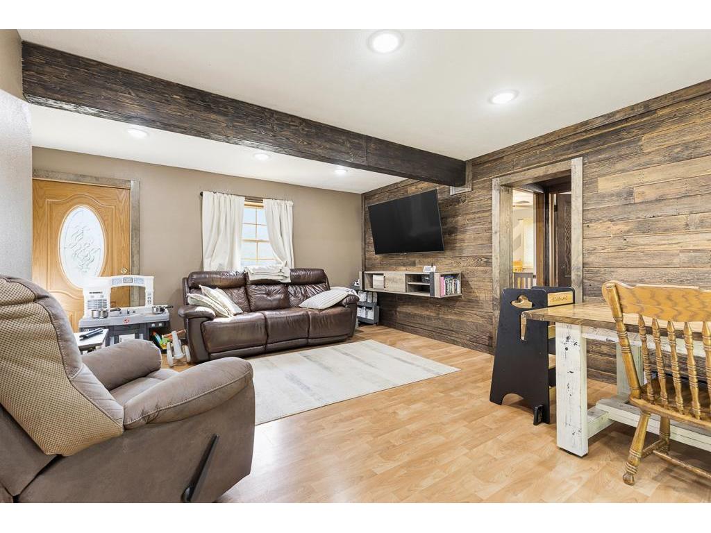 218 Grant Street S Lake Benton MN 56149 7102443 image3