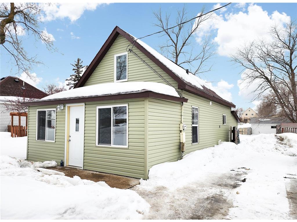 218 Lake Avenue Detroit Lakes MN 56501 6349299 image1