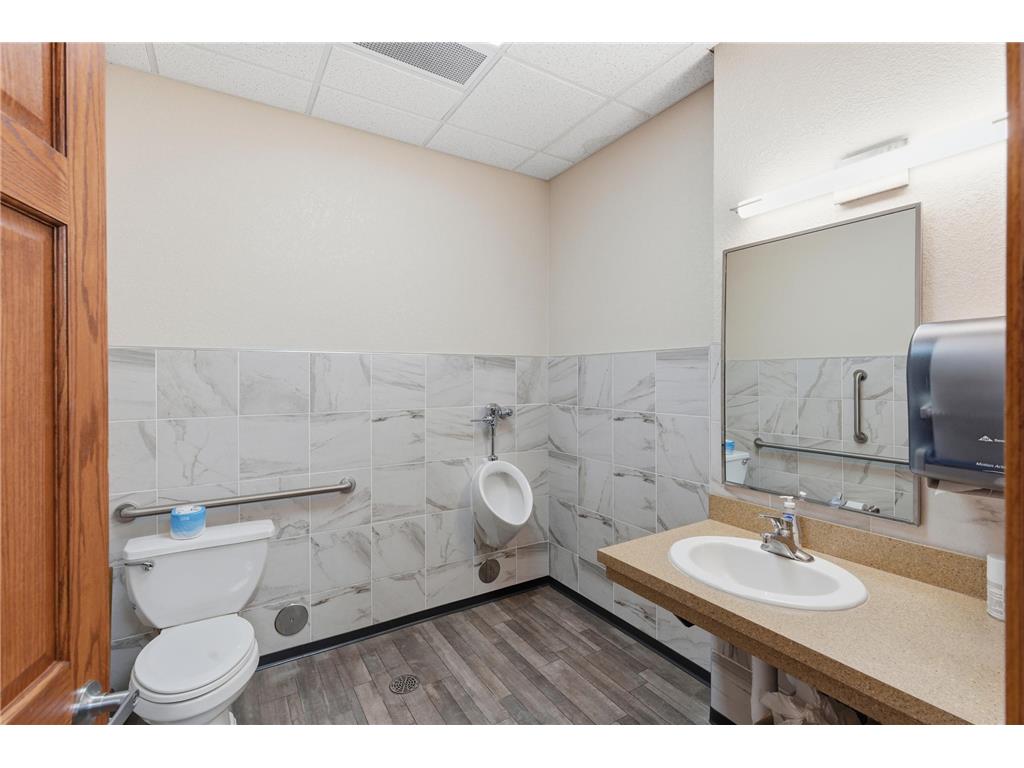 218 Minnesota Avenue NW Bemidji MN 56601 7018698 image27