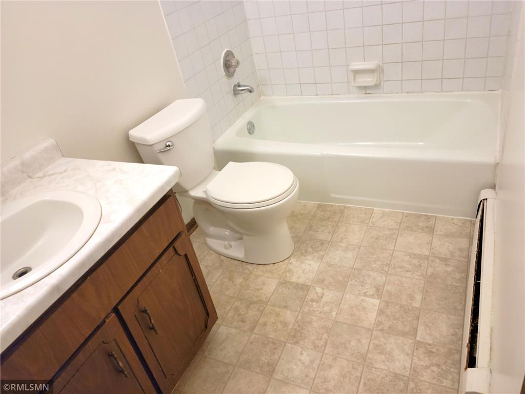 218 N Jefferson Street #2 Saint Croix Falls WI 54024 7001396 image10