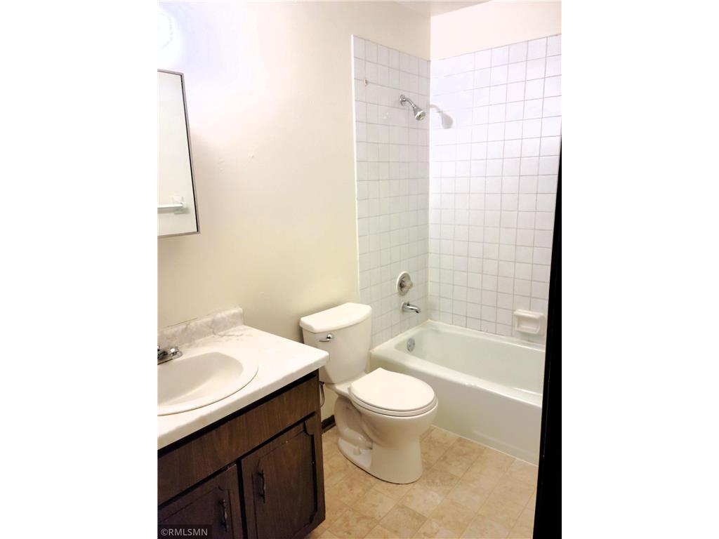 218 N Jefferson Street #2 Saint Croix Falls WI 54024 7001396 image9