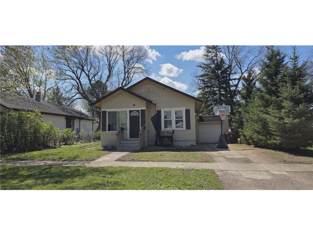 218 W Broadway Street Redwood Falls MN 56283 7056756 image1