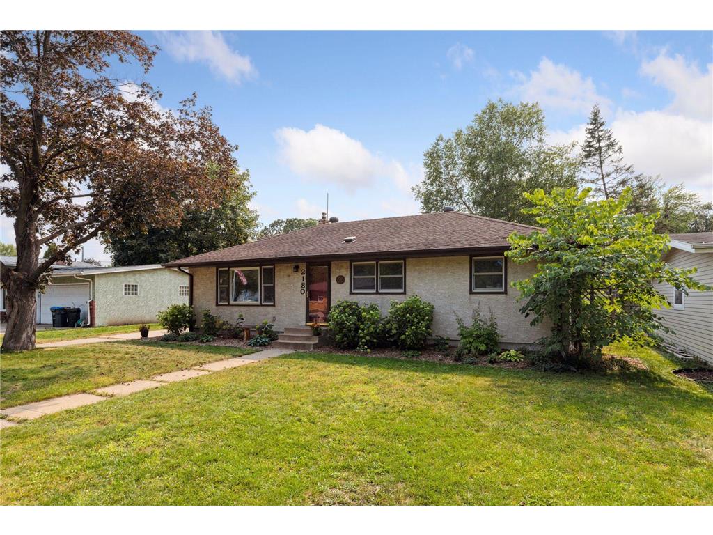 2180 Mohawk Road E, North Saint Paul, MN, 55109 MLS 6261763 Edina