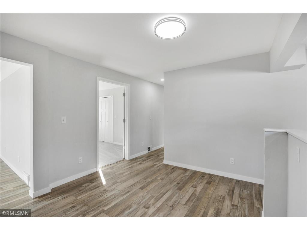 2181 Sunrise Drive N Maplewood MN 55117 6817862 image10