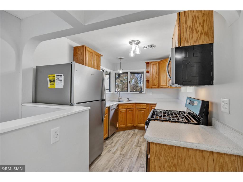 2181 Sunrise Drive N Maplewood MN 55117 6817862 image11