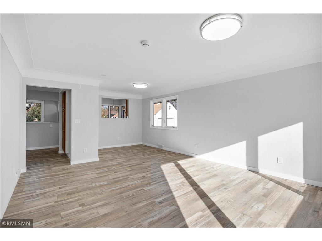 2181 Sunrise Drive N Maplewood MN 55117 6817862 image14