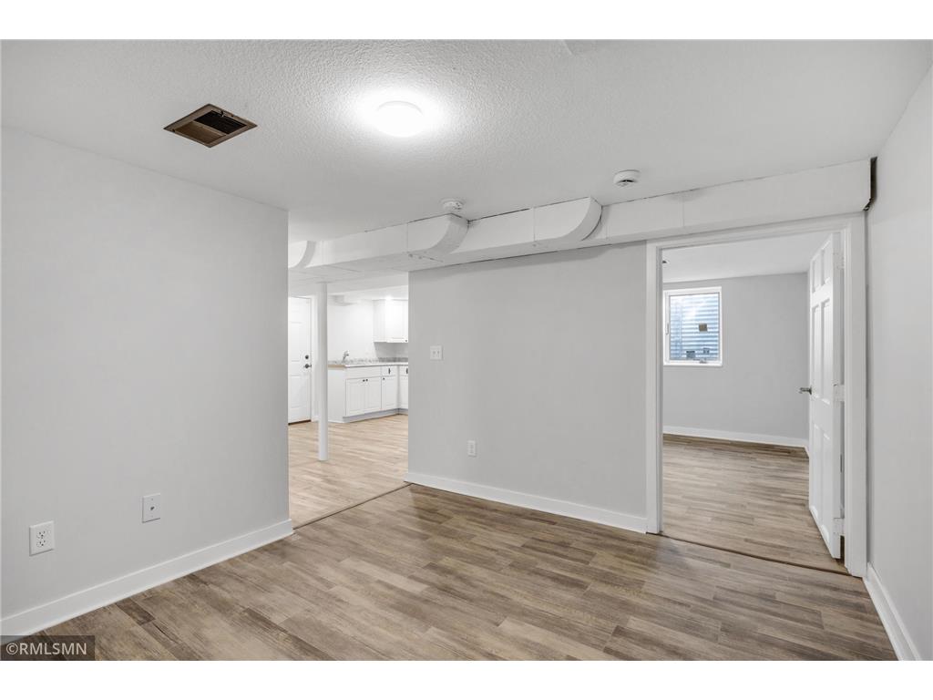 2181 Sunrise Drive N Maplewood MN 55117 6817862 image20