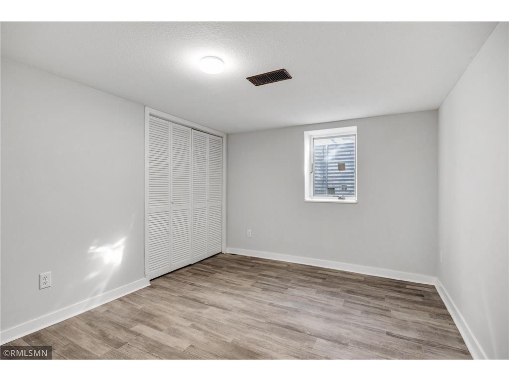 2181 Sunrise Drive N Maplewood MN 55117 6817862 image22