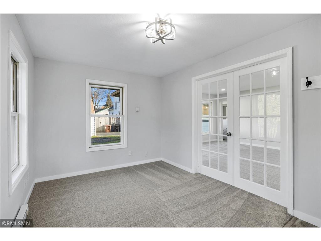 2181 Sunrise Drive N Maplewood MN 55117 6817862 image5