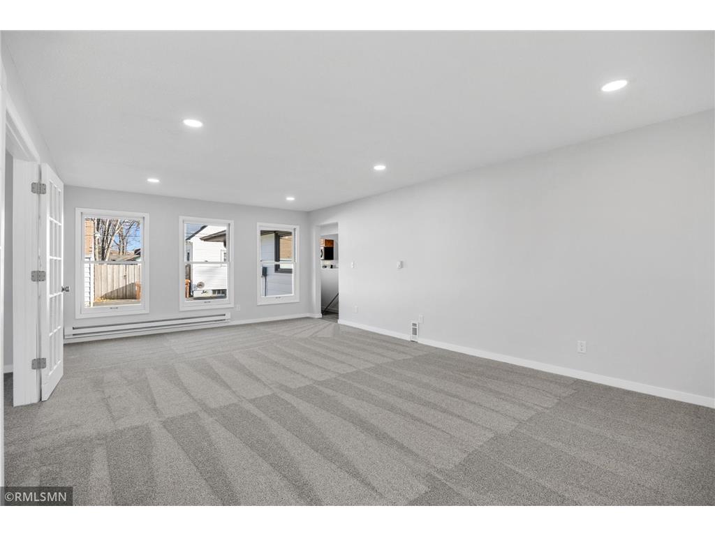 2181 Sunrise Drive N Maplewood MN 55117 6817862 image8