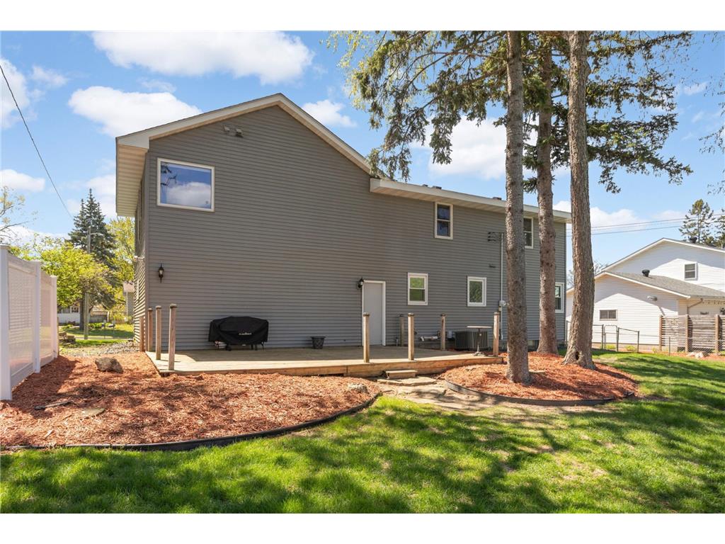 2183 Radatz Avenue Maplewood MN 55109 7064260 image31