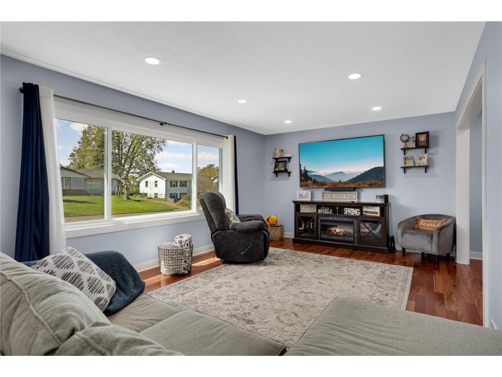 2183 Radatz Avenue Maplewood MN 55109 7064260 image8