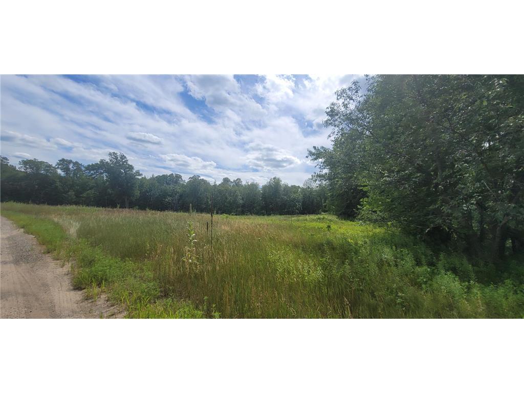 21830 Viking Boulevard NE Wyoming MN 55092 6317700 image1