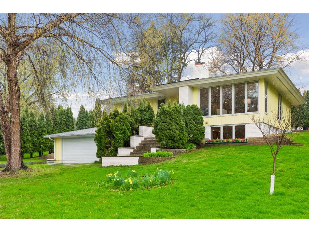 2184 Rosewood Lane N Roseville MN 55113 7064370 image1