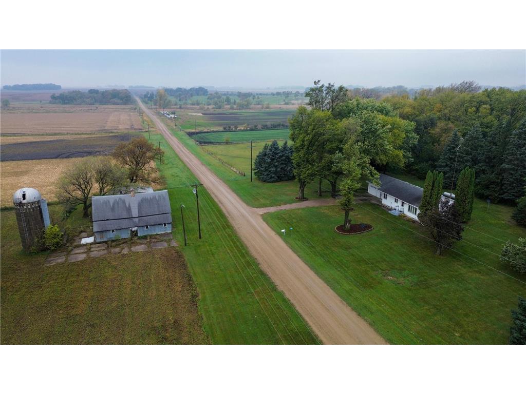 21848 820th Avenue Renville MN 56284 6806253 image1