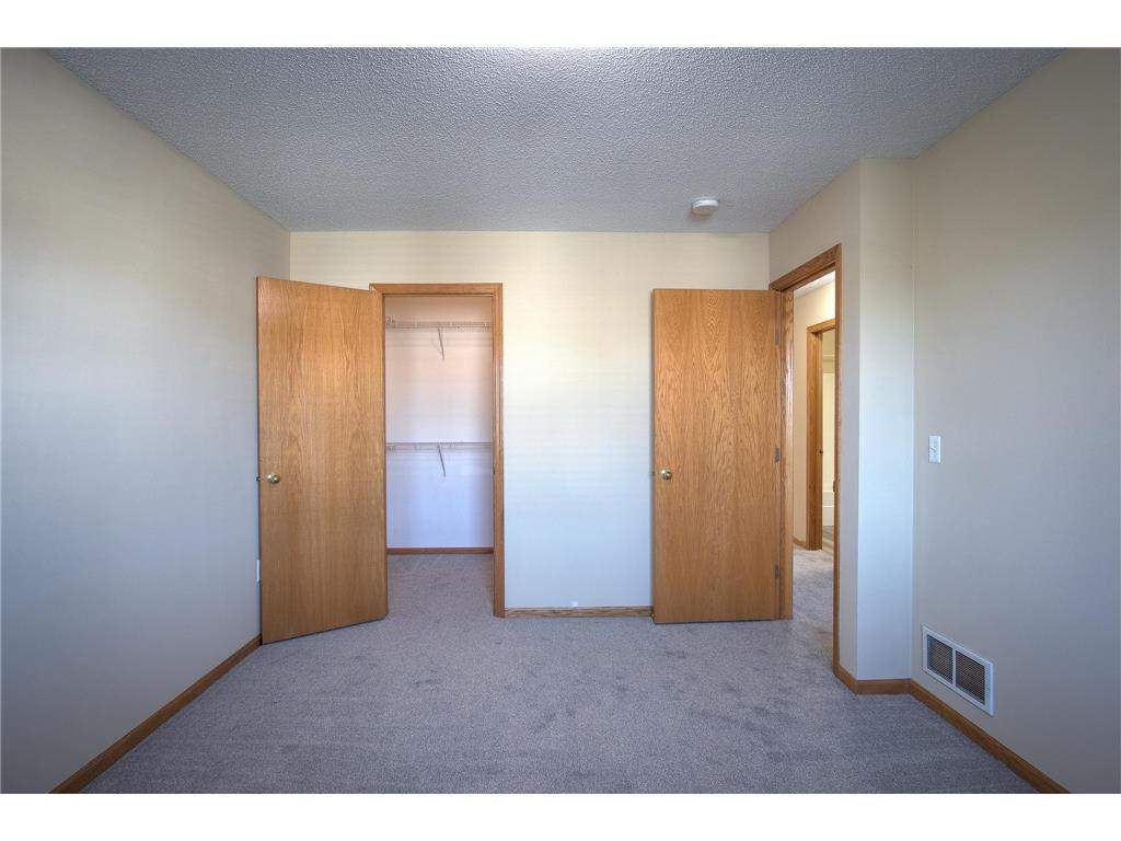 2185 Cleveland Way S Cambridge MN 55008 6815024 image14