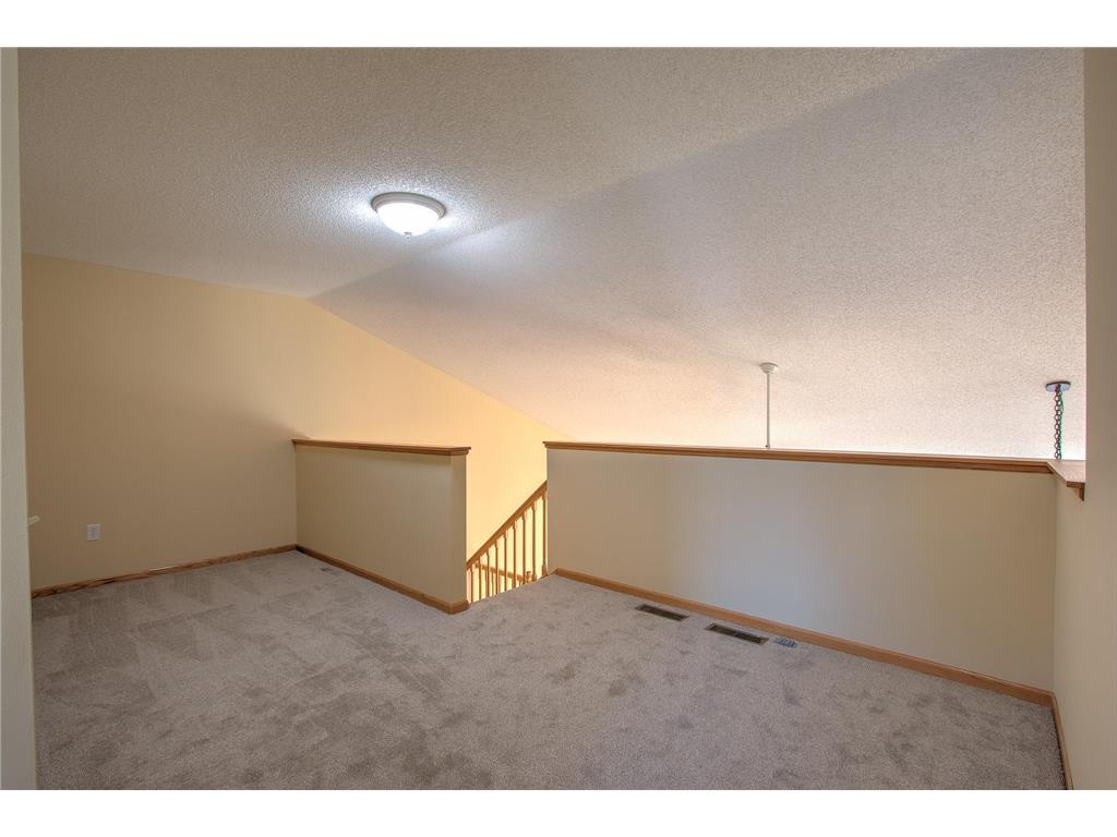 2185 Cleveland Way S Cambridge MN 55008 6815024 image8