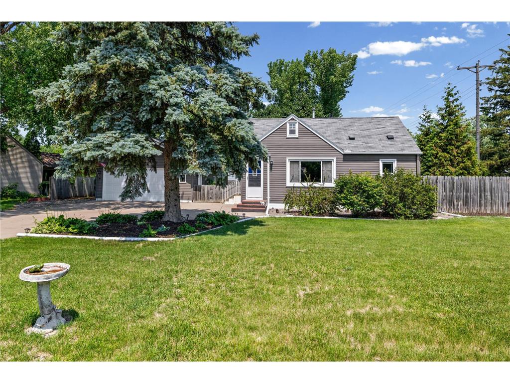 2185 Pinewood Drive Mounds View MN 55112 7082061 image14