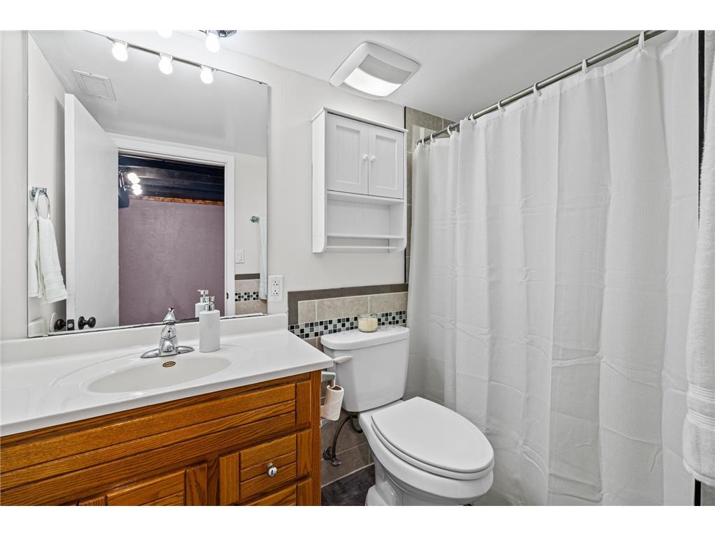2185 Pinewood Drive Mounds View MN 55112 7082061 image30