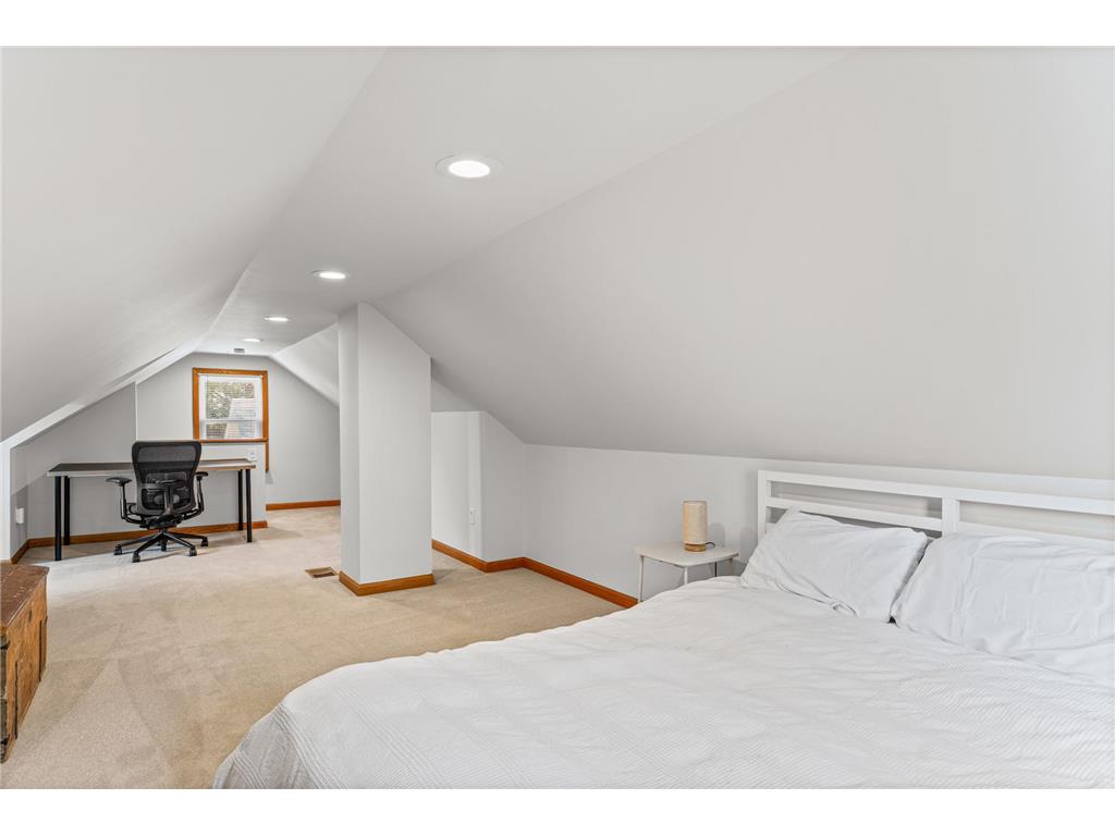 2185 Pinewood Drive Mounds View MN 55112 7082061 image8