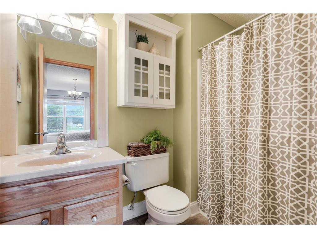 2186 Woodcrest Drive Woodbury MN 55129 7087564 image22