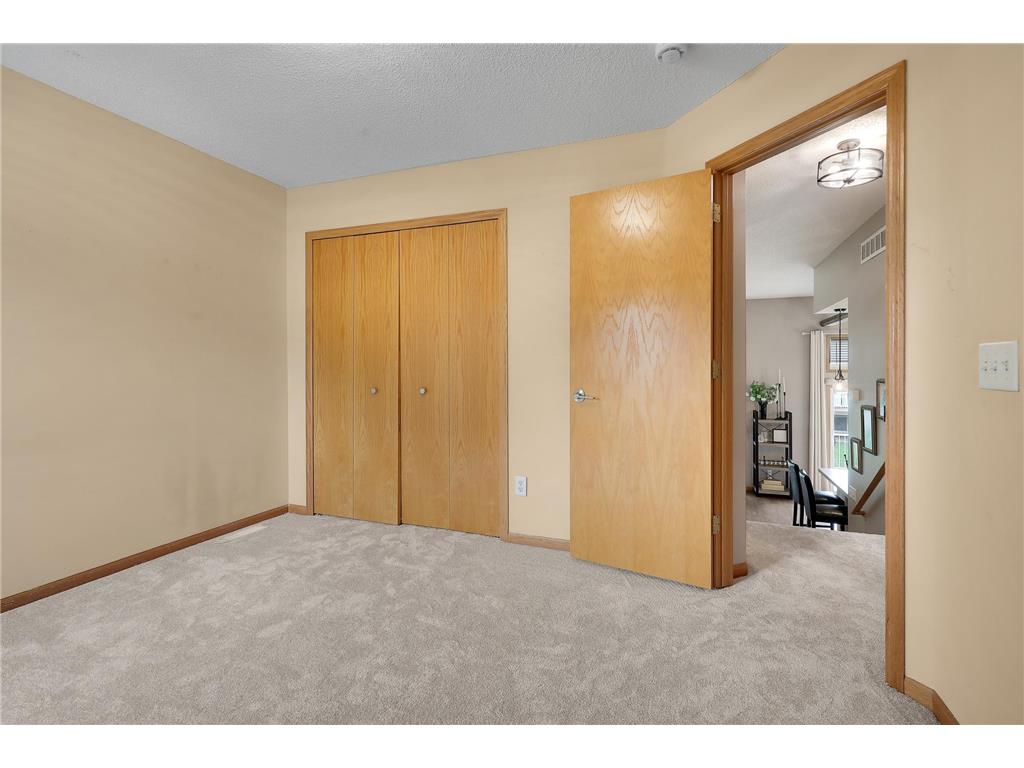 2186 Woodcrest Drive Woodbury MN 55129 7087564 image25