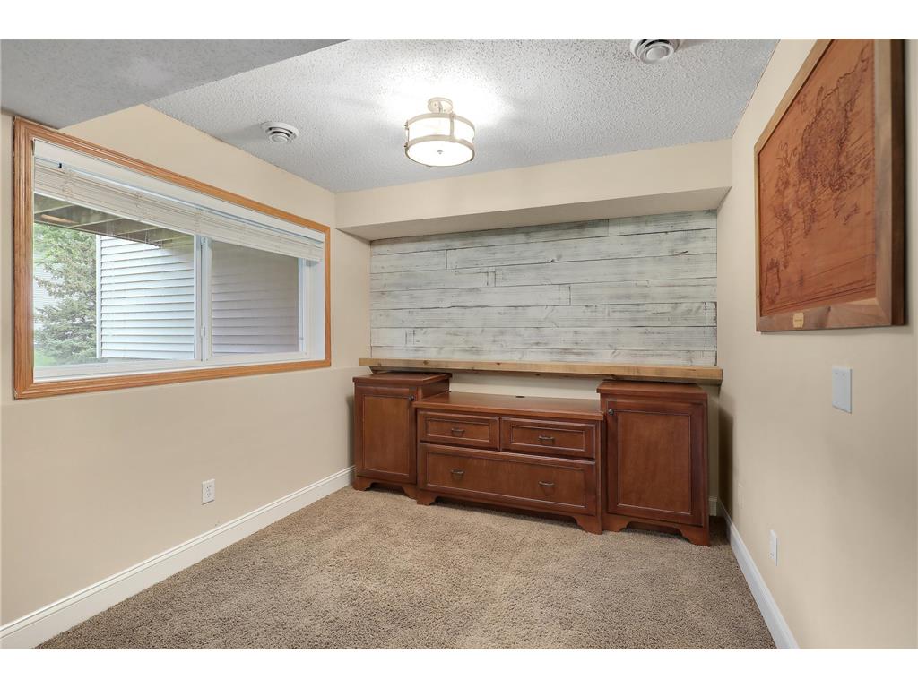 2186 Woodcrest Drive Woodbury MN 55129 7087564 image32