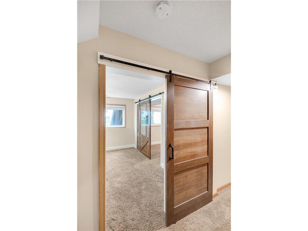 2186 Woodcrest Drive Woodbury MN 55129 7087564 image34