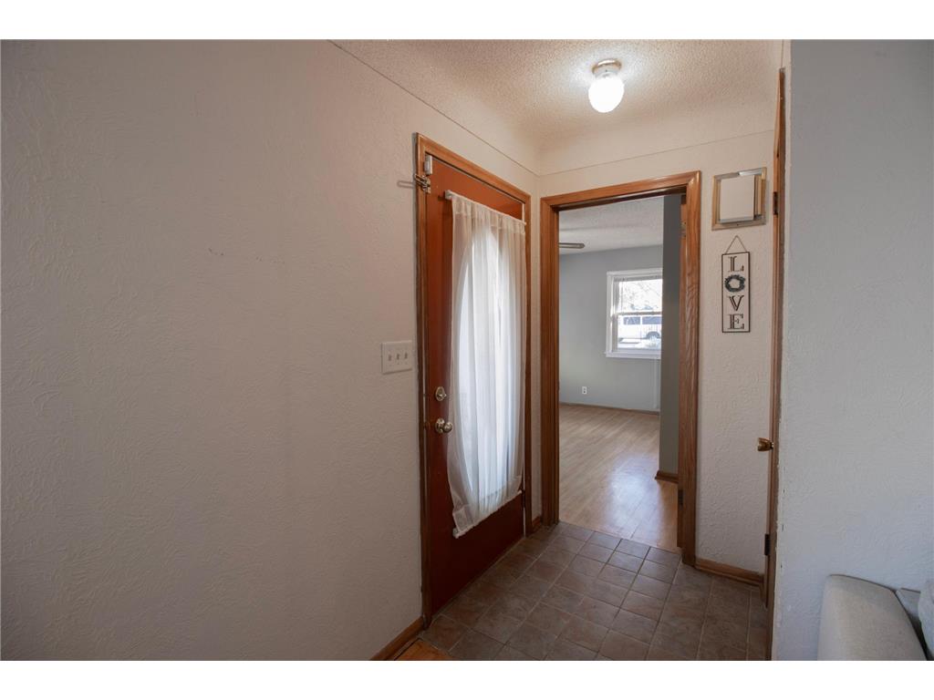 2187 Burr Street Maplewood MN 55117 7027322 image19