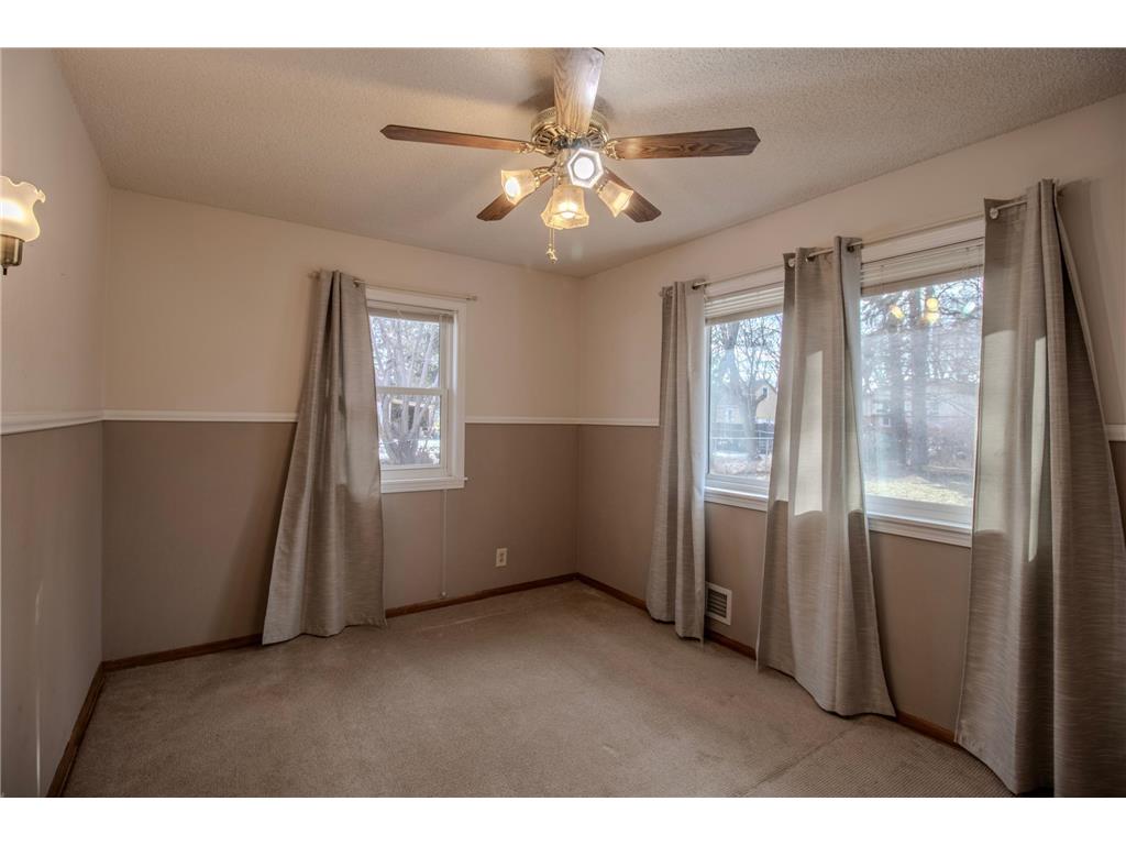 2187 Burr Street Maplewood MN 55117 7027322 image26