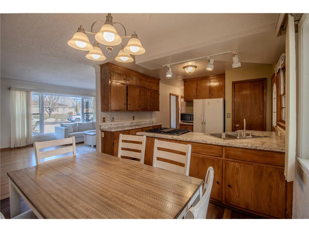 2187 Burr Street Maplewood MN 55117 7027322 image32