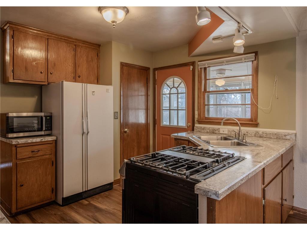 2187 Burr Street Maplewood MN 55117 7027322 image33